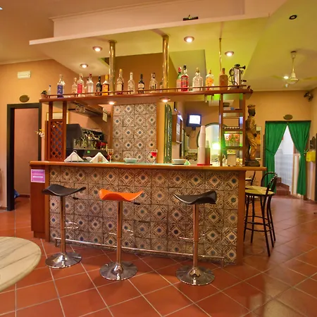 Toledo Suite-2